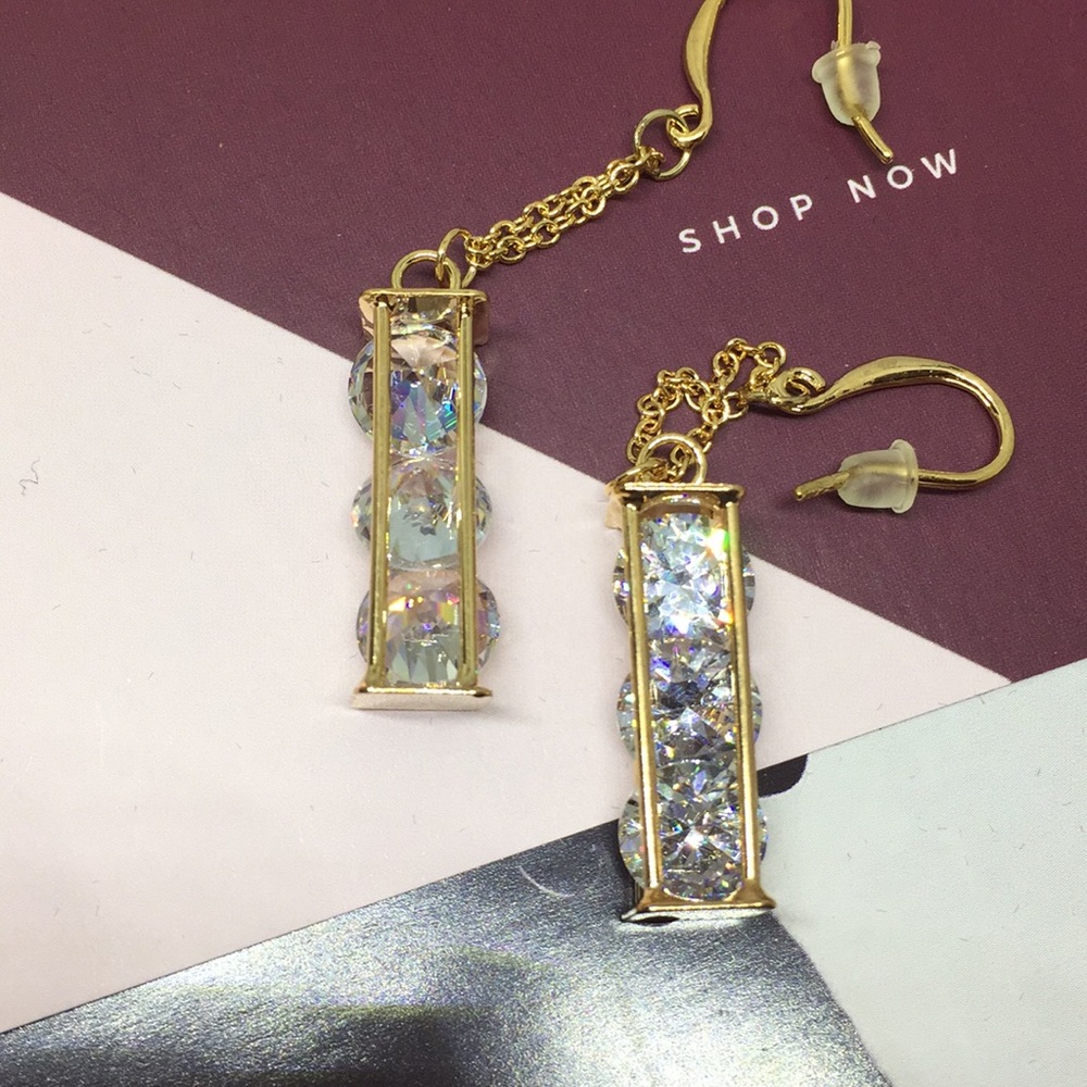Triple diamond gold tone drop earrings - Picture 4 of 6